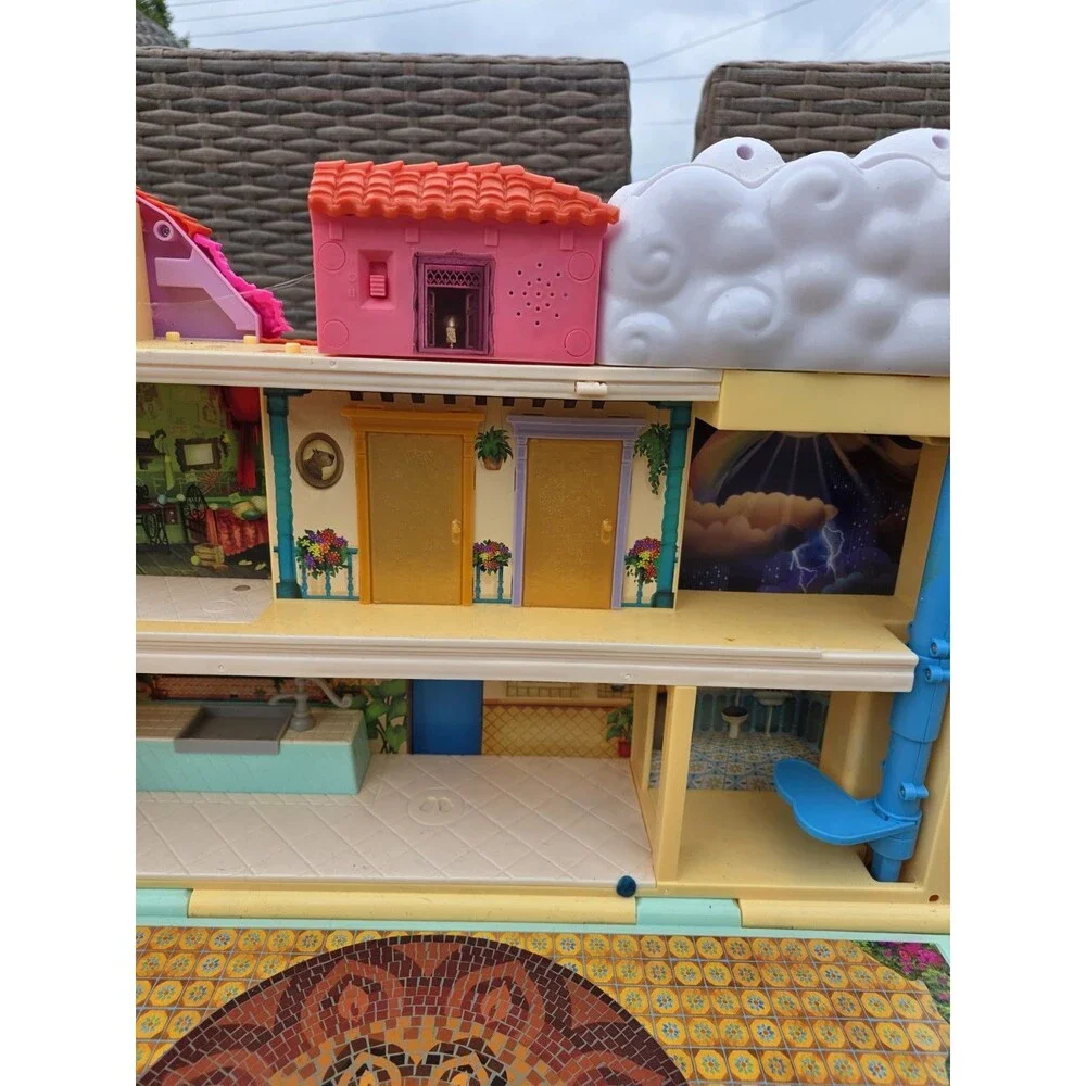 Disney Encanto Magical Casa Madrigal Dollhouse Playset House Figures WORKS